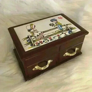 vtg hobby jewerly box felt inside  plastic wood  p